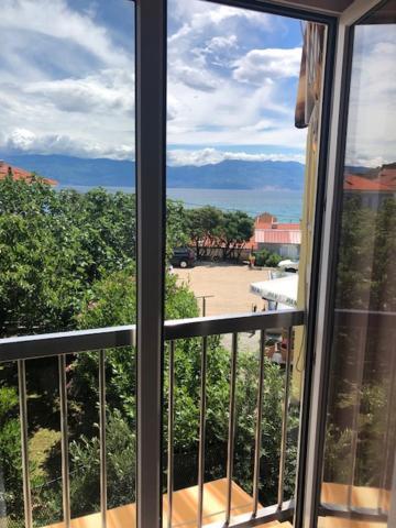 Apartments Eda Baška Buitenkant foto